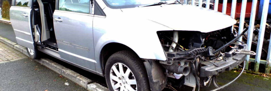 Chrysler Grand Voyager 2.8L Diesel 6-Speed Automatic 2013 #3260 01