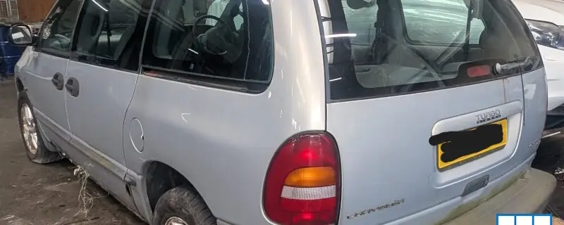 Chrysler Voyager 2000 2.5L Diesel Manual 02 parts for sale