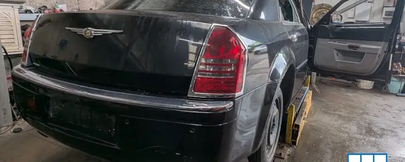 breaking for used 300c parts