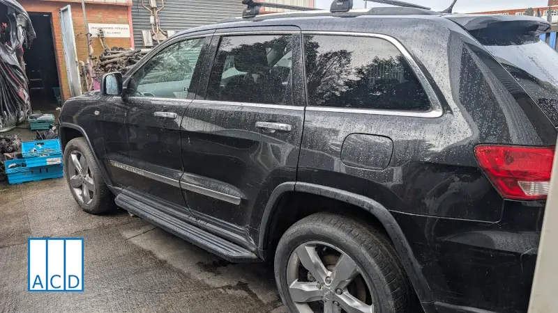4692 Jeep Grand Cherokee 2012 3.0L Diesel Automatic breaking for used parts